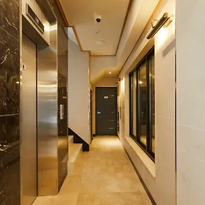 https://red-stone-guesthouse.hotels-seoul.net