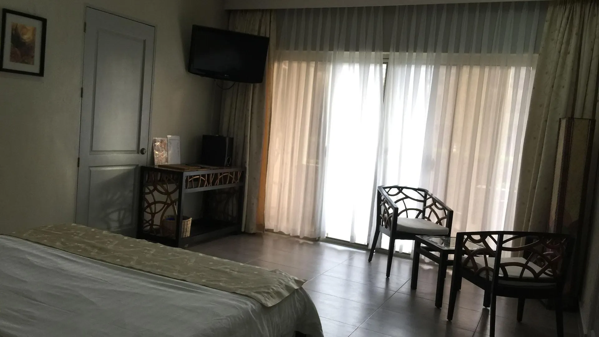 Linaw Beach Resort Bohol